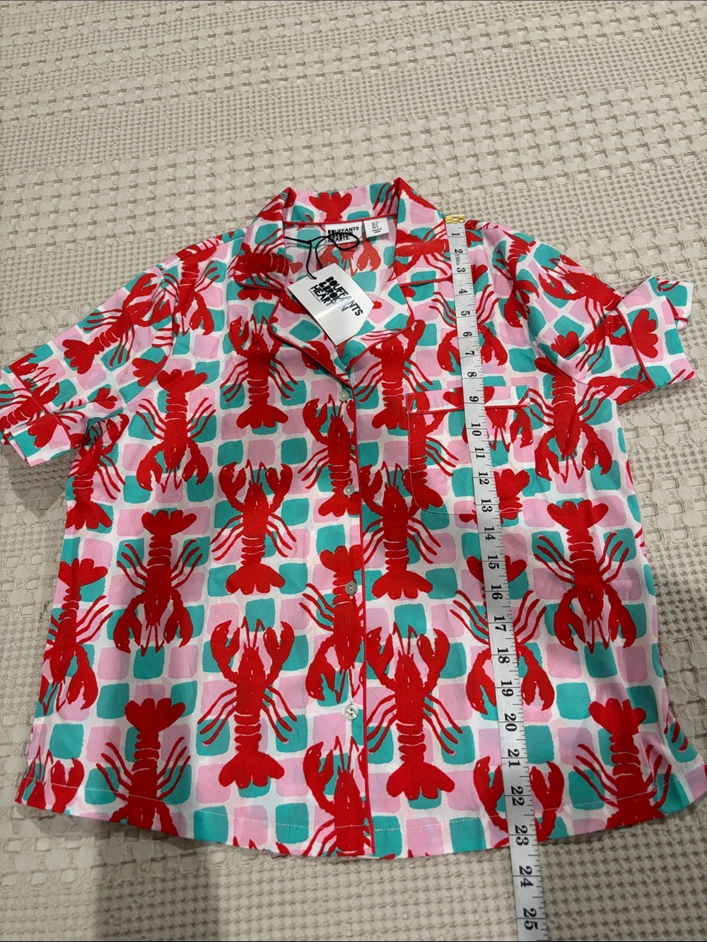 NWT Bouffants & Broken Hearts Lobsters Print Lightweight Pajama Top Size S - Picture 10 of 11